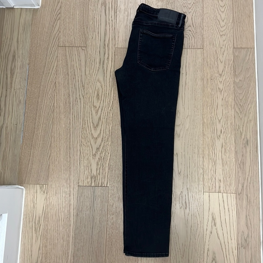 American Eagle Airflex + black jeans. Size 33x32.